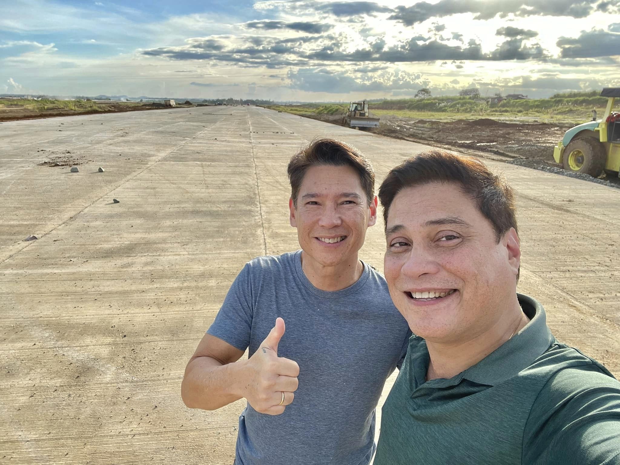 bukidnon-airport-with-the-zubiri-brothers